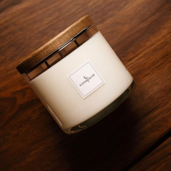 Аромасвеча в стеклянном стакане с деревянной крышкой 800 мл. / Ассортимент ароматов